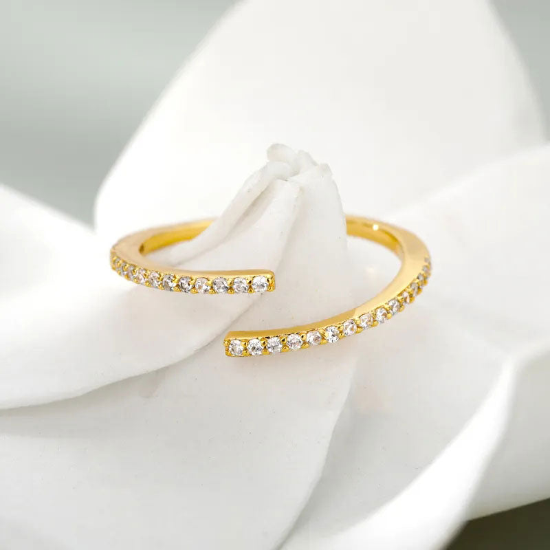 Eliandrea | Classic Zirconia Ring