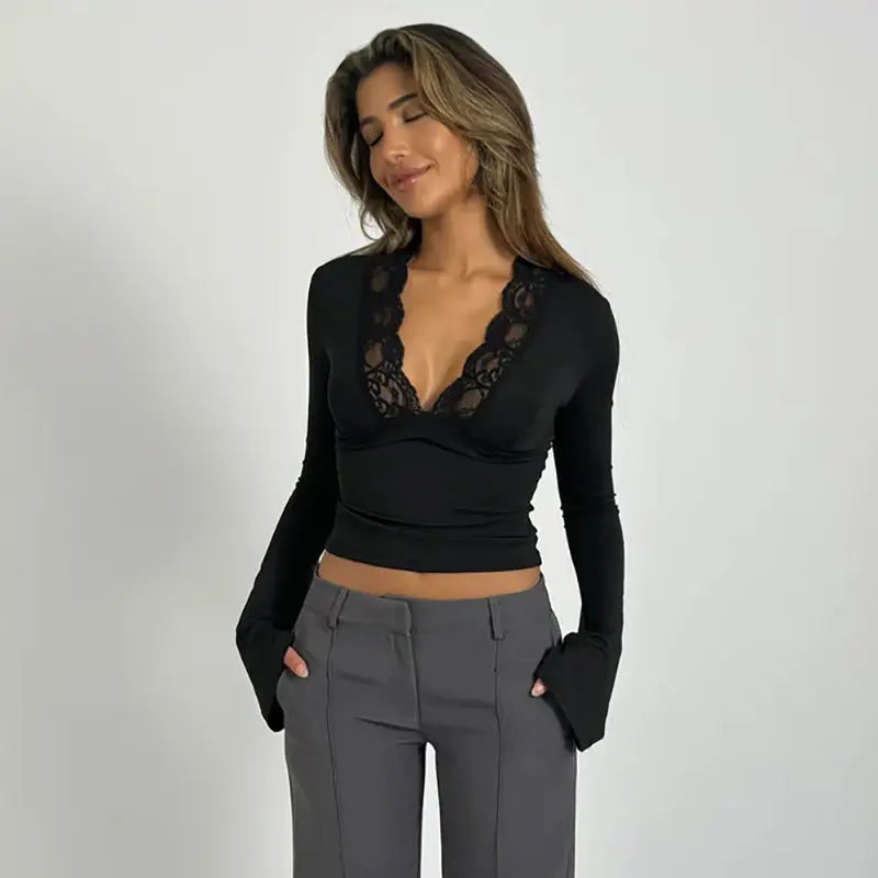 Women's Feminine Long-sleeved top with lace